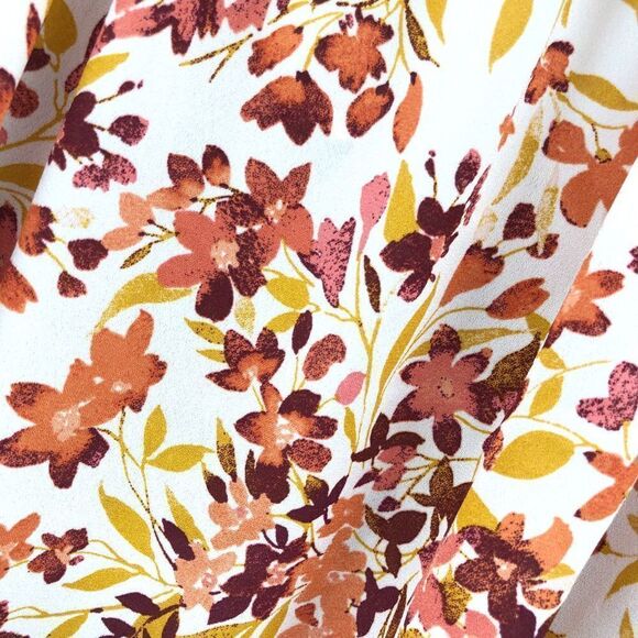 CECE Floral Keyhole Short‎ Sleeve Blouse
CREAM/ ROSE/ YELLOW - Picture 10 of 10